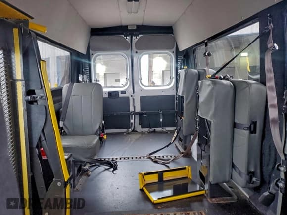 ✅ 2014 Ram ProMaster Cargo • VIN: 3C6URVJG3EE124642 • Lot: 95806615. Listed on Copart with 126,181 mi. Free auction sales archive from the USA and detailed vehicle history report at DreamBid. Image 10.