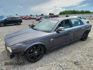✅ 2008 Jaguar XJ 8 LWB • VIN: SAJWA79B58SH22718 • Лот: 66907785. Опубликован ранее на Copart с пробегом Не указан. Бесплатный доступ к архиву аукционных продаж из США и подробный отчёт об истории автомобиля на DreamBid. Изображение 1.