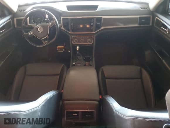 ✅ 2019 Volkswagen Atlas SE • VIN: 1V2YR2CA0KC607671 • Lot: 90647075. Listed on Copart with 179,366 mi. Free auction sales archive from the USA and detailed vehicle history report at DreamBid. Image 8.