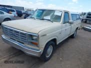 ✅ 1983 Ford F-150 • VIN: 1FTDF15YXDRA19614 • Лот: 42389455. Опубликован ранее на IAAI с пробегом 70 005 миль. Бесплатный доступ к архиву аукционных продаж из США и подробный отчёт об истории автомобиля на DreamBid. Изображение 2.