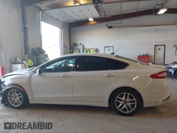 ✅ 2016 Ford Fusion SE • VIN: 3FA6P0H74GR343580 • Lot: 43418296. Wystawiony na IAAI z przebiegiem 157 409 mil. Bezpłatny archiwum sprzedaży aukcyjnych z USA i szczegółowy raport historii pojazdu na DreamBid. Zdjęcie 14.
