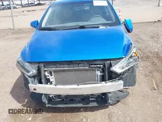 ✅ 2017 Hyundai Ioniq Limited • VIN: KMHC85LC7HU029620 • Lot: 41819195. Wystawiony na IAAI z przebiegiem 61 271 mil. Bezpłatny archiwum sprzedaży aukcyjnych z USA i szczegółowy raport historii pojazdu na DreamBid. Zdjęcie 6.