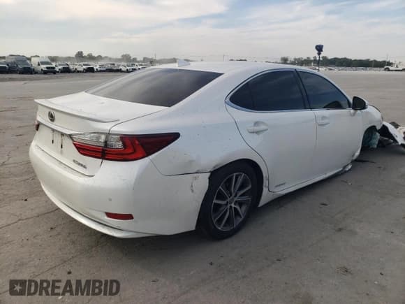 ✅ 2018 Lexus ES 300h • VIN: JTHBW1GG7J2194126 • Lot: 84231075. Listed on Copart with 66,236 mi. Free auction sales archive from the USA and detailed vehicle history report at DreamBid. Image 3.