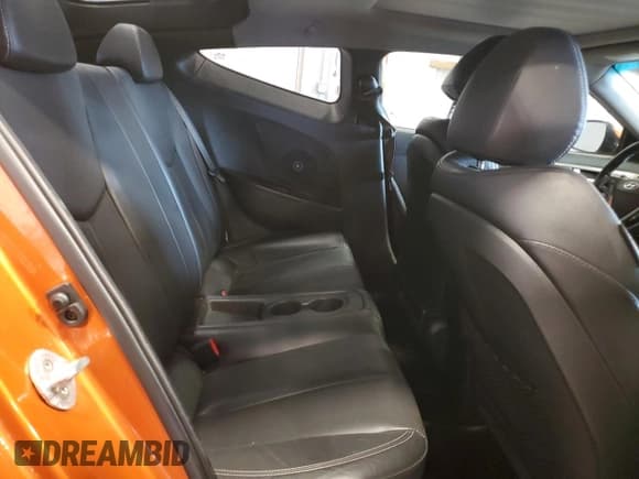 ✅ 2015 Hyundai Veloster Turbo • VIN: KMHTC6AE7FU225062 • Lot: 82557604. Wystawiony na Copart z przebiegiem 98 696 mil. Bezpłatny archiwum sprzedaży aukcyjnych z USA i szczegółowy raport historii pojazdu na DreamBid. Zdjęcie 10.