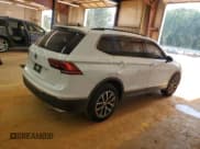 ✅ 2020 Volkswagen Tiguan SE • VIN: 3VV3B7AX7LM074725 • Lot: 84013985. Wystawiony na Copart z przebiegiem 180 964 mil. Bezpłatny archiwum sprzedaży aukcyjnych z USA i szczegółowy raport historii pojazdu na DreamBid. Zdjęcie 3.