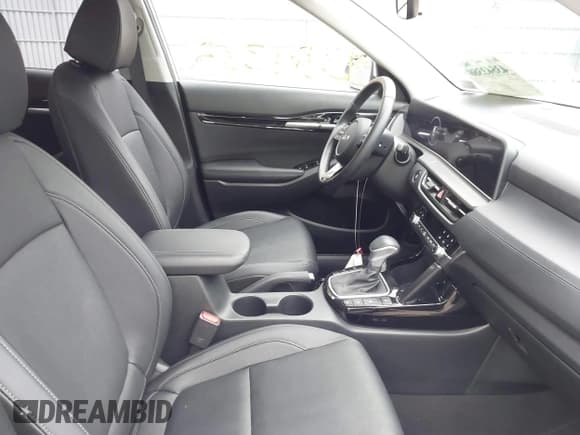 ✅ 2025 Kia Seltos EX • VIN: KNDERCAA4S7669905 • Lot: 43662509. Wystawiony na IAAI z przebiegiem 13 087 mil. Bezpłatny archiwum sprzedaży aukcyjnych z USA i szczegółowy raport historii pojazdu na DreamBid. Zdjęcie 5.