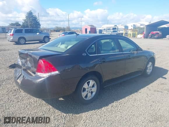 2009 Chevrolet Impala LT z VIN 2G1WT57N591221121, wystawiony jako IAAI lot #43326677 z przebiegiem 79 402 mil mil oraz . Historia ofert i sprzedaży dostępna na DreamBid. Obrazek 4.