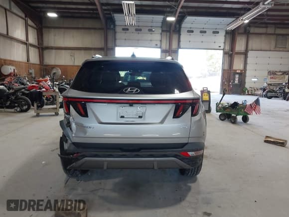 ✅ 2022 Hyundai Tucson Limited • VIN: 5NMJECAE4NH036072 • Lot: 43155022. Listed on IAAI with 18,939 mi. Free auction sales archive from the USA and detailed vehicle history report at DreamBid. Image 17.