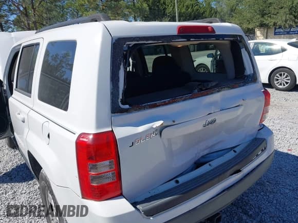 ✅ 2015 Jeep Patriot Altitude • VIN: 1C4NJPBA9FD285476 • Лот: 43474737. Опубликован ранее на IAAI с пробегом 142 393 миль. Бесплатный доступ к архиву аукционных продаж из США и подробный отчёт об истории автомобиля на DreamBid. Изображение 6.