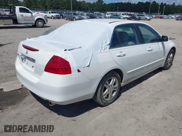 ✅ 2007 Honda Accord EX-L • VIN: 1HGCM56867A077439 • Lot: 43187482. Wystawiony na IAAI z przebiegiem 87 930 mil. Bezpłatny archiwum sprzedaży aukcyjnych z USA i szczegółowy raport historii pojazdu na DreamBid. Zdjęcie 4.