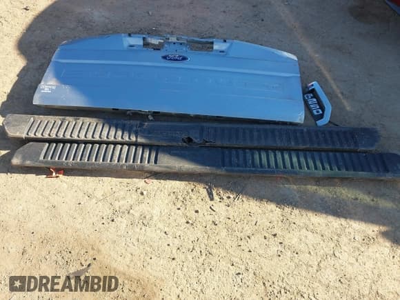 ✅ 2022 Ford F-250 XL • VIN: 1FT7W2BN8NEE82941 • Lot: 41199085. Wystawiony na IAAI z przebiegiem 80 313 mil. Bezpłatny archiwum sprzedaży aukcyjnych z USA i szczegółowy raport historii pojazdu na DreamBid. Zdjęcie 12.