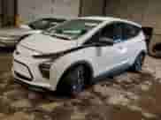 2023 Chevrolet Bolt EV 2LT z VIN 1G1FX6S02P4155795, wystawiony jako Copart lot #37962454 z przebiegiem 3 620 mil mil oraz . Historia ofert i sprzedaży dostępna na DreamBid. Obrazek 1.