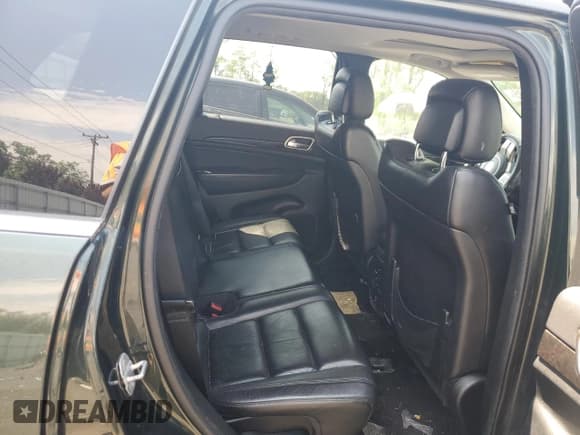 ✅ 2011 Jeep Grand Cherokee Laredo • VIN: 1J4RR4GG4BC673652 • Lot: 60517935. Listed on Copart with 93,468 mi. Free auction sales archive from the USA and detailed vehicle history report at DreamBid. Image 10.