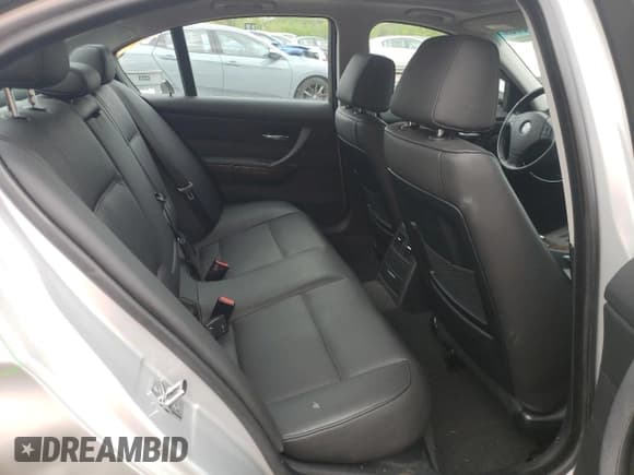 ✅ 2007 BMW 3 Series 328xi • VIN: WBAVC935X7K034516 • Lot: 56903595. Listed on Copart with 101,977 mi. Free auction sales archive from the USA and detailed vehicle history report at DreamBid. Image 10.