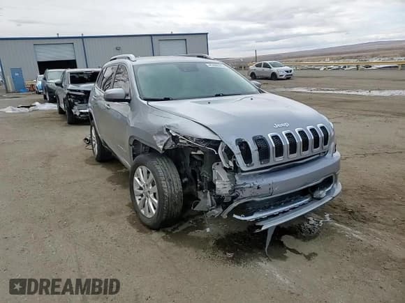 ✅ 2017 Jeep Cherokee Overland • VIN: 1C4PJMJS4HW609880 • Lot: 45598445. Listed on Copart with 83,691 mi. Free auction sales archive from the USA and detailed vehicle history report at DreamBid. Image 15.