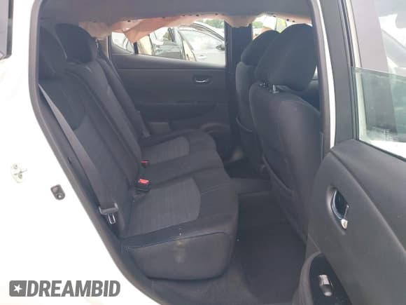 ✅ 2018 Nissan LEAF SV • VIN: 1N4AZ1CP5JC303483 • Lot: 42295799. Listed on IAAI with 105,853 mi. Free auction sales archive from the USA and detailed vehicle history report at DreamBid. Image 8.