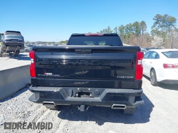 ✅ 2020 Chevrolet Silverado 1500 Custom Trail Boss • VIN: 1GCRYCEFXLZ132648 • Lot: 41683794. Listed on IAAI with 111,782 mi. Free auction sales archive from the USA and detailed vehicle history report at DreamBid. Image 16.