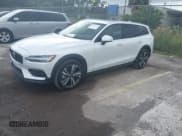 ✅ 2025 Volvo V60 Plus • VIN: YV4L12WK4S2149840 • Lot: 43431735. Wystawiony na IAAI z przebiegiem 468 mil. Bezpłatny archiwum sprzedaży aukcyjnych z USA i szczegółowy raport historii pojazdu na DreamBid. Zdjęcie 17.