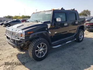 ✅ 2005 Hummer H2 SUT • VIN: 5GRGN22U15H101289 • Lot: 68708135. Wystawiony na Copart z przebiegiem Nie podano. Bezpłatny archiwum sprzedaży aukcyjnych z USA i szczegółowy raport historii pojazdu na DreamBid. Zdjęcie 1.
