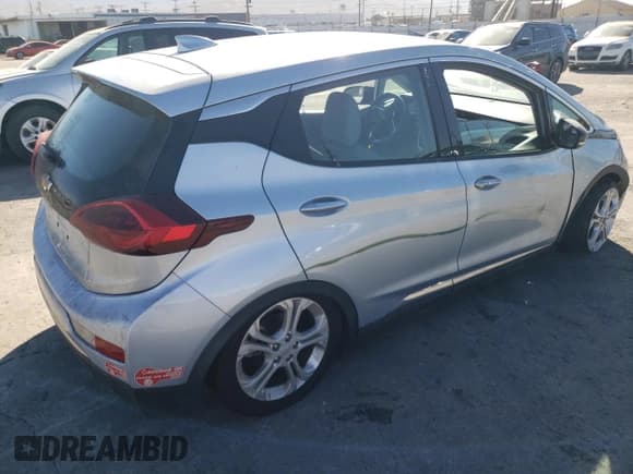 ✅ 2017 Chevrolet Bolt EV LT • VIN: 1G1FW6S07H4154677 • Lot: 67735544. Wystawiony na Copart z przebiegiem 133 889 mil. Bezpłatny archiwum sprzedaży aukcyjnych z USA i szczegółowy raport historii pojazdu na DreamBid. Zdjęcie 3.