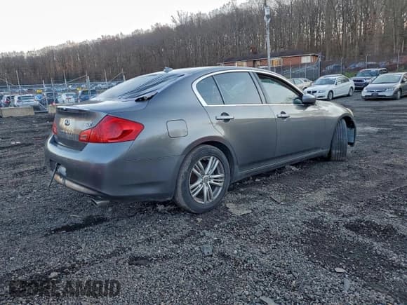 ✅ 2013 Infiniti G37 Journey • VIN: JN1CV6AP3DM303918 • Lot: 94867545. Wystawiony na Copart z przebiegiem 195 410 mil. Bezpłatny archiwum sprzedaży aukcyjnych z USA i szczegółowy raport historii pojazdu na DreamBid. Zdjęcie 3.
