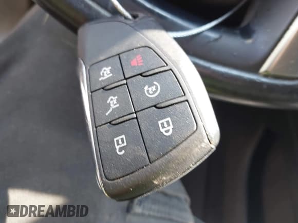 ✅ 2021 Chevrolet Suburban LT • VIN: 1GNSKCKDXMR137654 • Lot: 42766378. Wystawiony na IAAI z przebiegiem 201 403 mil. Bezpłatny archiwum sprzedaży aukcyjnych z USA i szczegółowy raport historii pojazdu na DreamBid. Zdjęcie 11.