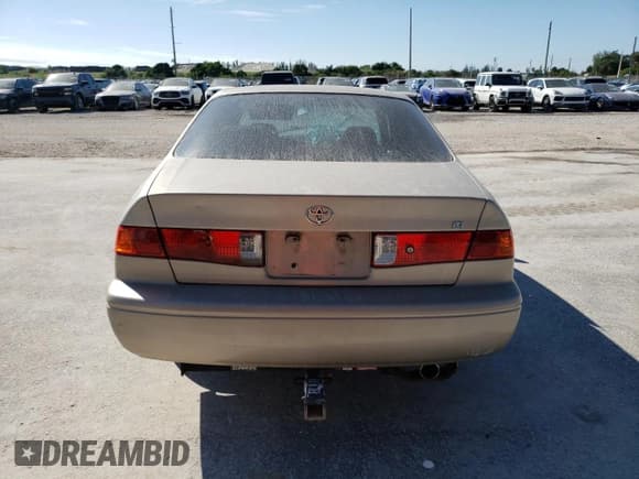 ✅ 2001 Toyota Camry CE • VIN: 4T1BG22K11U064004 • Lot: 90821795. Listed on Copart with 174,302 mi. Free auction sales archive from the USA and detailed vehicle history report at DreamBid. Image 6.