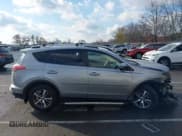 ✅ 2018 Toyota RAV4 XLE • VIN: JTMRFREV8JJ252606 • Лот: 43615455. Опубликован ранее на IAAI с пробегом 48 123 миль. Бесплатный доступ к архиву аукционных продаж из США и подробный отчёт об истории автомобиля на DreamBid. Изображение 13.