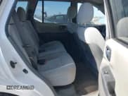 ✅ 2005 Hyundai Santa Fe GLS • VIN: KM8SC13DX5U910030 • Lot: 43011692. Listed on IAAI with 200,363 mi. Free auction sales archive from the USA and detailed vehicle history report at DreamBid. Image 8.