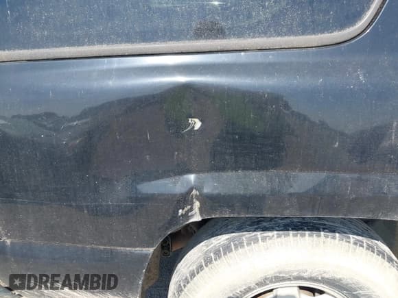 ✅ 2005 GMC Yukon SLE • VIN: 1GKEC13V55R124251 • Lot: 42570095. Wystawiony na IAAI z przebiegiem 265 431 mil. Bezpłatny archiwum sprzedaży aukcyjnych z USA i szczegółowy raport historii pojazdu na DreamBid. Zdjęcie 13.