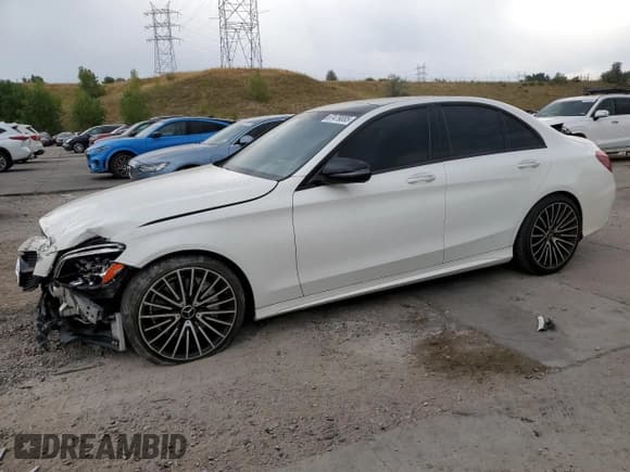 ✅ 2019 Mercedes-Benz C 300 • VIN: 55SWF8DB2KU319860 • Лот: 67479085. Опубликован ранее на Copart с пробегом 95 650 миль. Бесплатный доступ к архиву аукционных продаж из США и подробный отчёт об истории автомобиля на DreamBid. Изображение 1.
