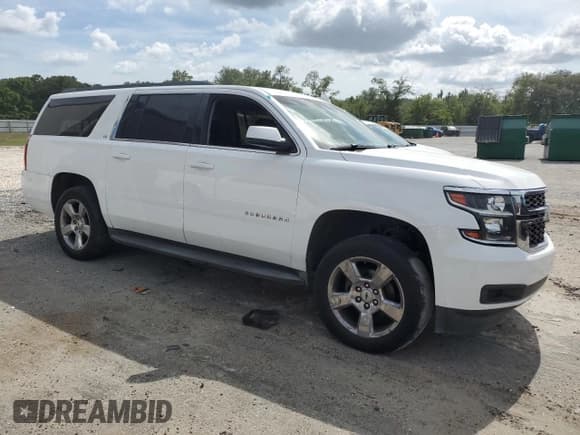 ✅ 2016 Chevrolet Suburban LS • VIN: 1GNSCGKC4GR295021 • Lot: 59410004. Wystawiony na Copart z przebiegiem 125 117 mil. Bezpłatny archiwum sprzedaży aukcyjnych z USA i szczegółowy raport historii pojazdu na DreamBid. Zdjęcie 4.