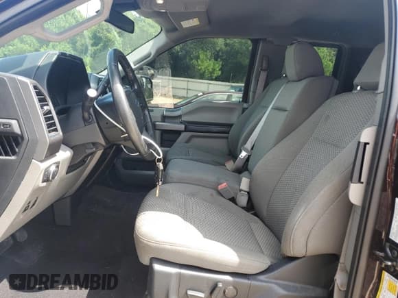 ✅ 2019 Ford F-150 XL • VIN: 1FTEX1C53KKC65467 • Lot: 66567935. Wystawiony na Copart z przebiegiem 55 161 mil. Bezpłatny archiwum sprzedaży aukcyjnych z USA i szczegółowy raport historii pojazdu na DreamBid. Zdjęcie 7.