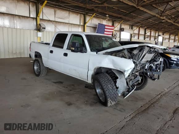 ✅ 2004 Chevrolet Silverado 1500 LS • VIN: 2GCEC13T041427861 • Лот: 62784795. Опубликован ранее на Copart с пробегом 242 072 миль. Бесплатный доступ к архиву аукционных продаж из США и подробный отчёт об истории автомобиля на DreamBid. Изображение 4.
