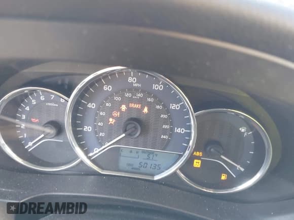 ✅ 2016 Toyota Corolla LE Eco • VIN: 5YFBPRHE0GP372561 • Lot: 41690761. Wystawiony na IAAI z przebiegiem 50 135 mil. Bezpłatny archiwum sprzedaży aukcyjnych z USA i szczegółowy raport historii pojazdu na DreamBid. Zdjęcie 7.