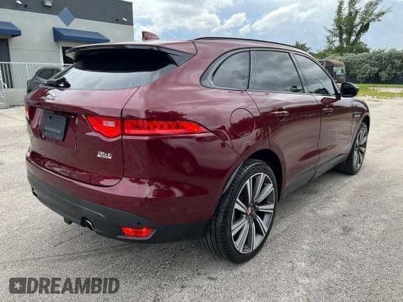 ✅ 2017 Jaguar F-Pace 35t Prestige • VIN: SADCK2BV2HA077734 • Лот: 68495425. Опубликован ранее на Copart с пробегом 75 342 миль. Бесплатный доступ к архиву аукционных продаж из США и подробный отчёт об истории автомобиля на DreamBid. Изображение 3.