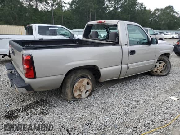 2007 Chevrolet Silverado 1500 Work Truck with VIN 1GCEC14V07Z201878, listed as a Copart auction lot 70529645 with 193,131 mi miles and Salvage title. Bid and sale history available at DreamBid. Image 3.