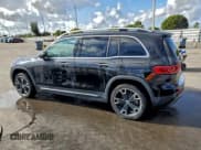 ✅ 2023 Mercedes-Benz GLB 250 • VIN: W1N4M4GB1PW302465 • Lot: 93559455. Wystawiony na Copart z przebiegiem Nie podano. Bezpłatny archiwum sprzedaży aukcyjnych z USA i szczegółowy raport historii pojazdu na DreamBid. Zdjęcie 2.