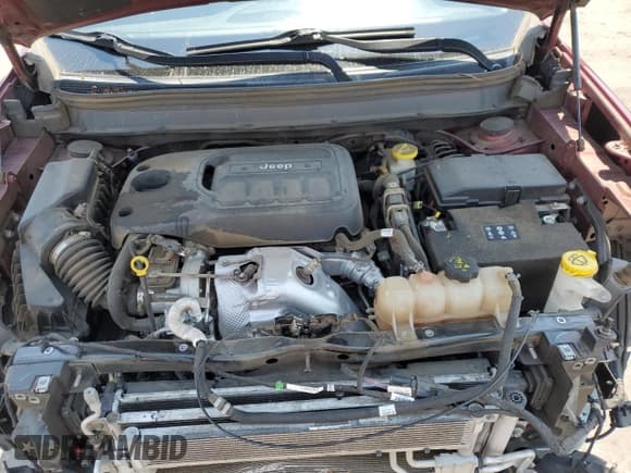 ✅ 2020 Jeep Cherokee Altitude • VIN: 1C4PJMLN7LD546043 • Lot: 65072055. Wystawiony na Copart z przebiegiem 109 302 mil. Bezpłatny archiwum sprzedaży aukcyjnych z USA i szczegółowy raport historii pojazdu na DreamBid. Zdjęcie 12.