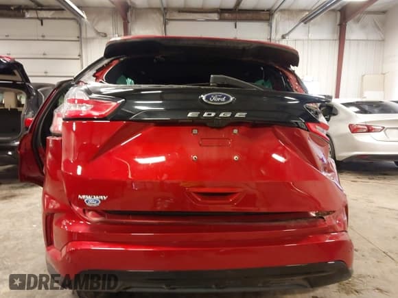 ✅ 2024 Ford Edge SEL • VIN: 2FMPK4J9XRBA74515 • Lot: 42173233. Listed on IAAI with 11,546 mi. Free auction sales archive from the USA and detailed vehicle history report at DreamBid. Image 19.