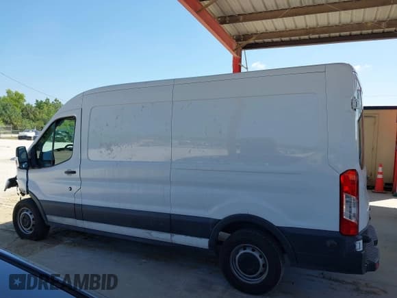 ✅ 2017 Ford Transit • VIN: 1FTYE2CM1HKA13709 • Lot: 41933179. Listed on IAAI with 147,539 mi. Free auction sales archive from the USA and detailed vehicle history report at DreamBid. Image 14.