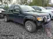 2014 Nissan Frontier S z VIN 1N6BD0CT7EN719675, wystawiony jako Copart lot #81757895 z przebiegiem 257 744 mil mil oraz Szkoda całkowita • Salvage title. Historia ofert i sprzedaży dostępna na DreamBid. Obrazek 4.