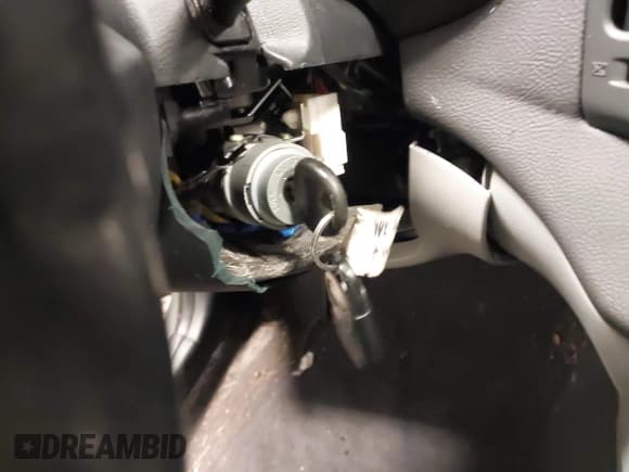 ✅ 2010 Hyundai Elantra GLS • VIN: KMHDU4AD8AU016838 • Лот: 43878313. Опубликован ранее на IAAI с пробегом 142 070 миль. Бесплатный доступ к архиву аукционных продаж из США и подробный отчёт об истории автомобиля на DreamBid. Изображение 11.