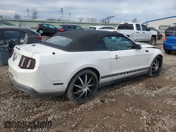 ✅ 2012 Ford Mustang V6 • VIN: 1ZVBP8EM0C5287083 • Lot: 91661055. Listed on Copart with 142,155 mi. Free auction sales archive from the USA and detailed vehicle history report at DreamBid. Image 3.