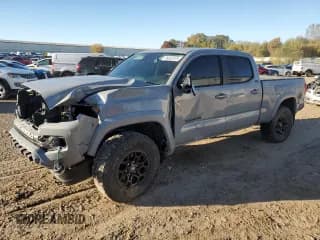 ✅ 2020 Toyota Tacoma SR5 • VIN: 3TMDZ5BN9LM082390 • Lot: 86663545. Wystawiony na Copart z przebiegiem 115 993 mil. Bezpłatny archiwum sprzedaży aukcyjnych z USA i szczegółowy raport historii pojazdu na DreamBid. Zdjęcie 1.