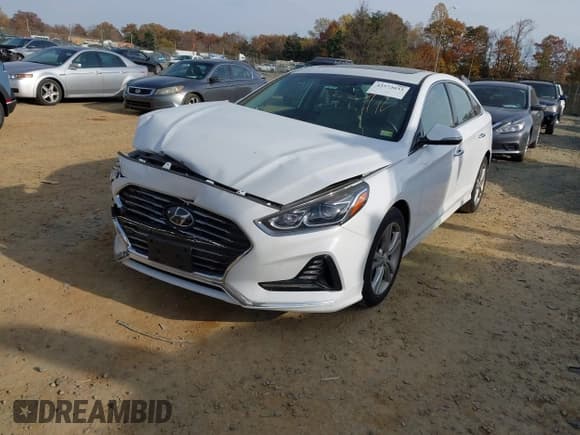 ✅ 2018 Hyundai Sonata Sport Plus • VIN: 5NPE34AF1JH689526 • Lot: 43573033. Listed on IAAI with 48,381 mi. Free auction sales archive from the USA and detailed vehicle history report at DreamBid. Image 17.