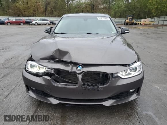 ✅ 2015 BMW 3 Series 328i xDrive • VIN: WBA3B5G59FNS16976 • Лот: 85710995. Опубликован ранее на Copart с пробегом 131 904 миль. Бесплатный доступ к архиву аукционных продаж из США и подробный отчёт об истории автомобиля на DreamBid. Изображение 5.