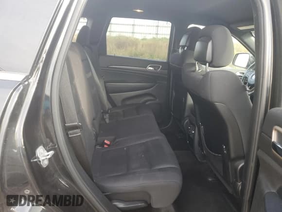 ✅ 2015 Jeep Grand Cherokee Laredo • VIN: 1C4RJFAG3FC149772 • Лот: 82494005. Опубликован ранее на Copart с пробегом 89 031 миль. Бесплатный доступ к архиву аукционных продаж из США и подробный отчёт об истории автомобиля на DreamBid. Изображение 11.