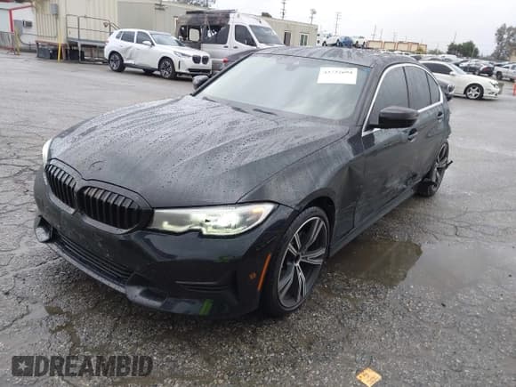 ✅ 2020 BMW 3 Series 330i • VIN: 3MW5R1J05L8B29231 • Lot: 43732694. Wystawiony na IAAI z przebiegiem 59 318 mil. Bezpłatny archiwum sprzedaży aukcyjnych z USA i szczegółowy raport historii pojazdu na DreamBid. Zdjęcie 2.