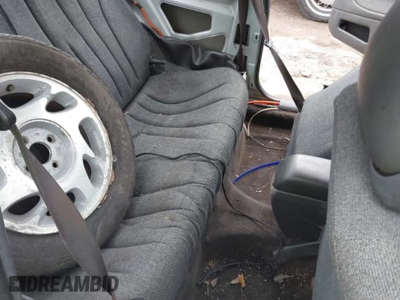 ✅ 2003 Chevrolet Cavalier • VIN: 1G1JC12F637230391 • Lot: 42780636. Listed on IAAI with 136,789 mi. Free auction sales archive from the USA and detailed vehicle history report at DreamBid. Image 8.